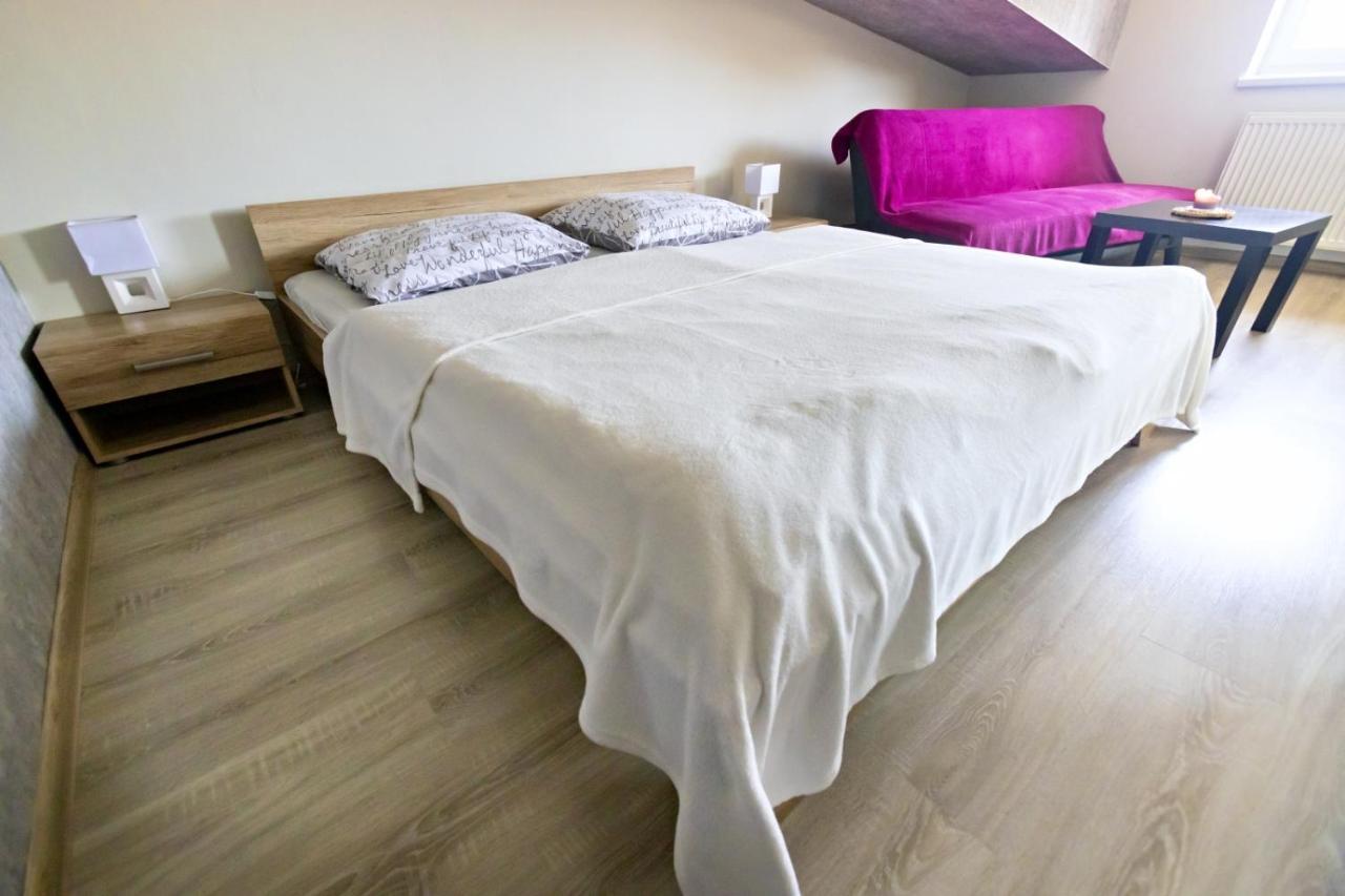 Apartman Theo Вельки-Славков Экстерьер фото