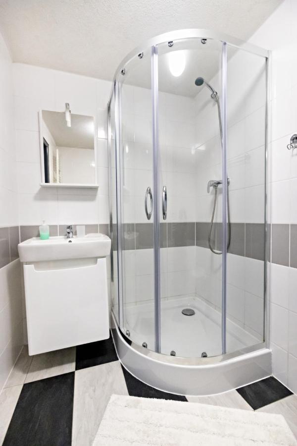 Apartman Theo Вельки-Славков Экстерьер фото